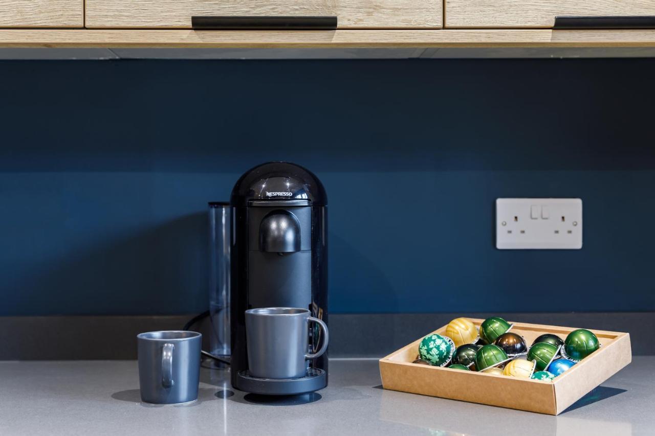 Free Parking Stylish & Modern 4-bedroom With Sea Views Hove