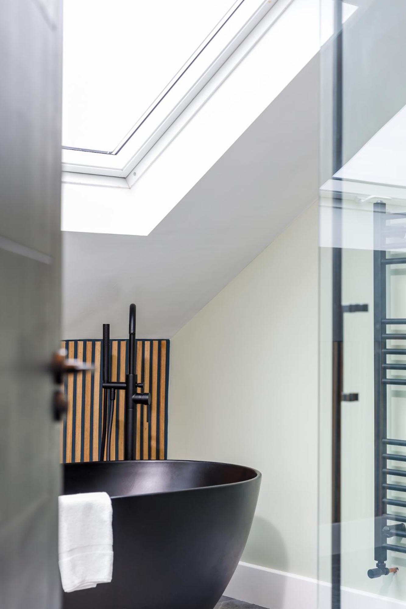 Free Parking Stylish & Modern 4-bedroom With Sea Views Casa vacanze *